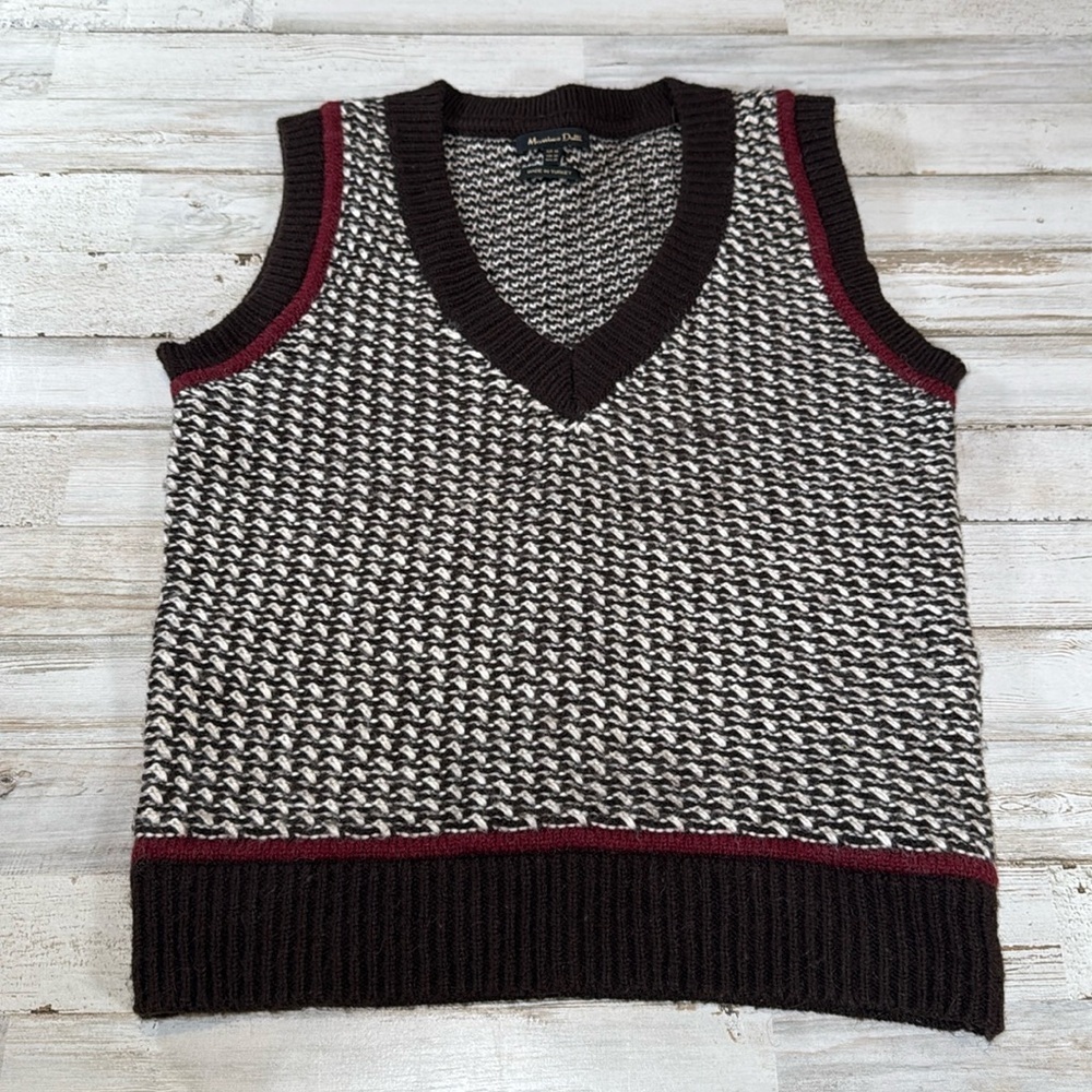 Wool Blend V-Neck Sweater Vest - XS